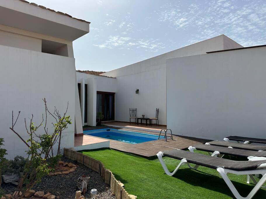 Private Villa With Pool In The Mountains Pájara エクステリア 写真